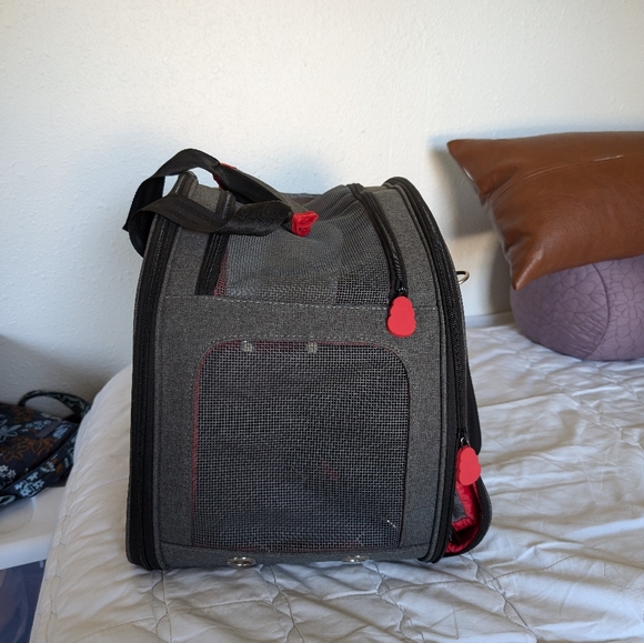 Kong Dog Carrier TSA Approved - Picture 3 of 7